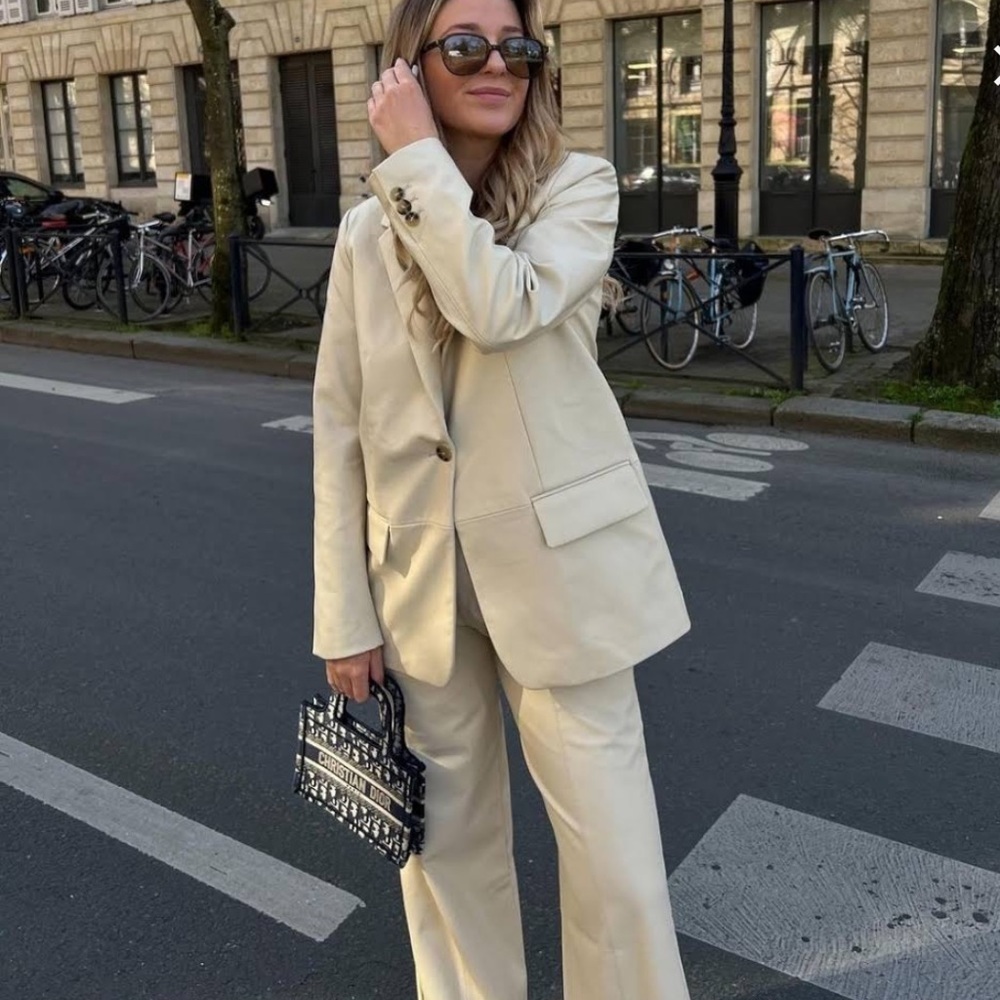 ZARA Straight Cut Blazer with Pockets BNWT